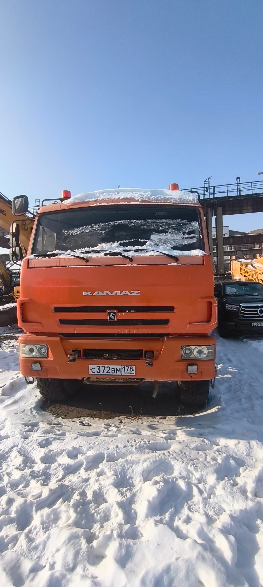 Завод ГРАЗ 5614* на шасси КамАЗ 43118 6x6 Автотопливозаправщик 56142-0000010-45 	(Дизельный, 11,8 л,