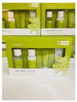 DEOPROCE Набор уходовый для лица на основе растительных экстрактов, REAL FRESH VEGAN MINI KIT, 30 мл*2/10 мл*2
