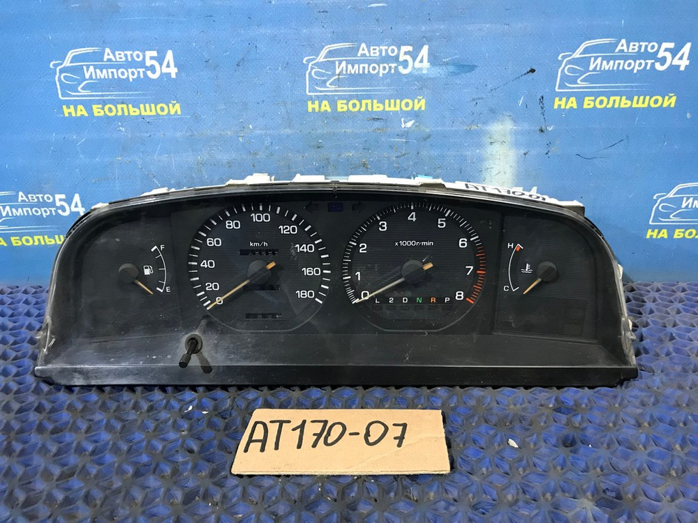 Щиток приборов TOYOTA CORONA 1991