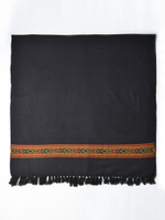 Шерстяной палантин с вышивкой (черный)