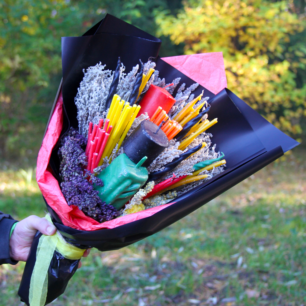 Букет сухоцветов и свечей для Ведьмочки 60х40 см