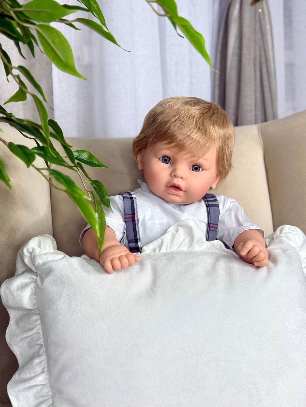 Кукла Berbesa мягконабивная 62см Dulzon (8037S)