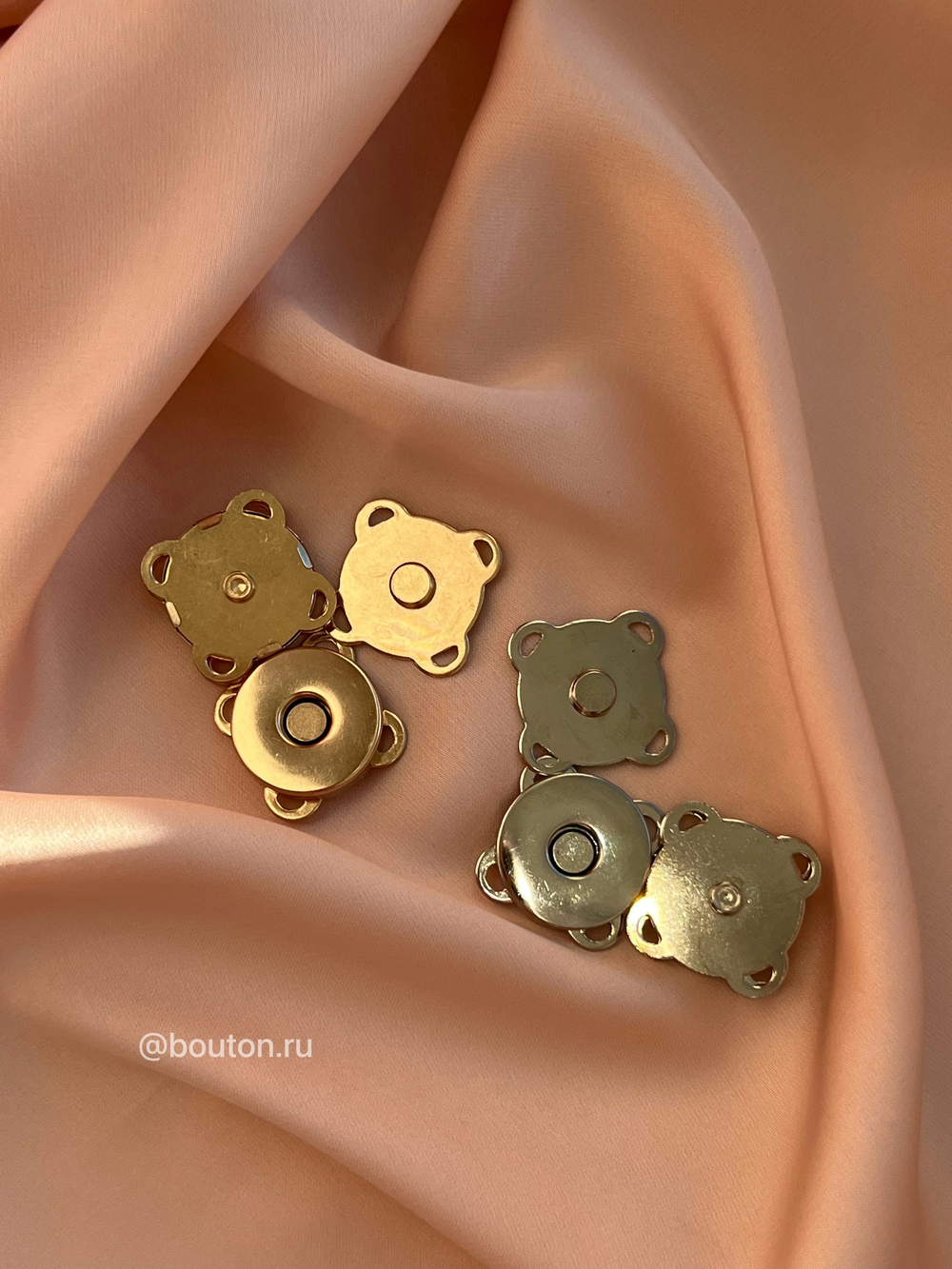 Кнопка магнитная золото