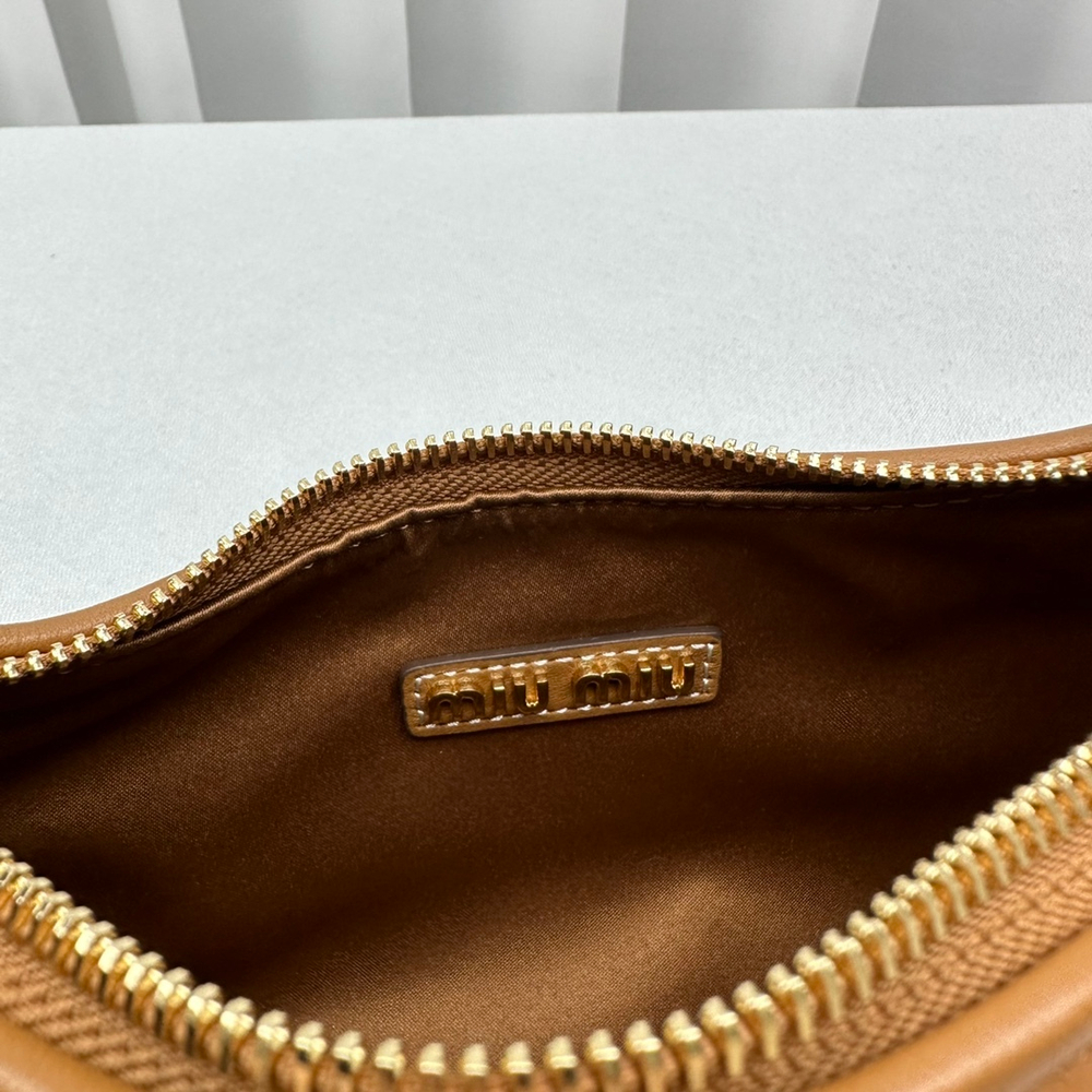 Miu Miu Hobo Bag 20 cm