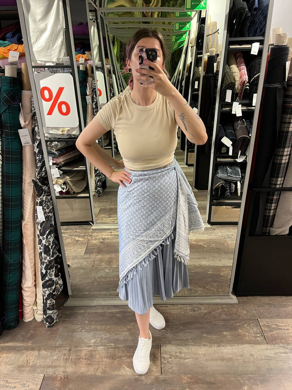 Купон шелк со льном Louis Vuitton голубой с дизайнерским принтом