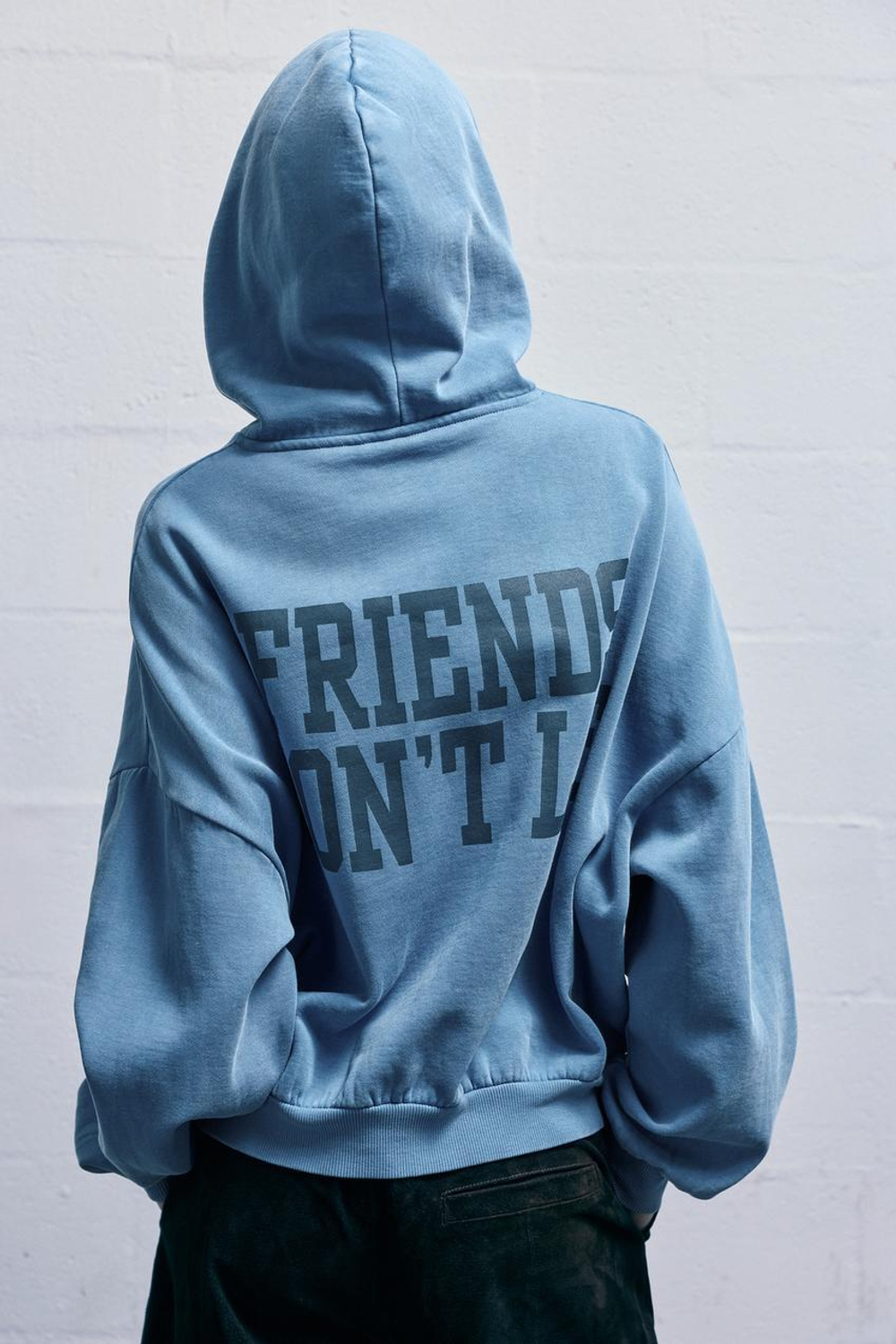 PULL&BEAR Толстовка с капюшоном "Stranger Things ", светло-голубой