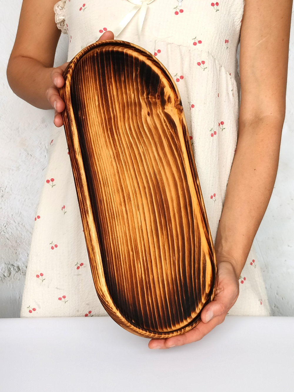Поднос деревянный овальный сервировочный