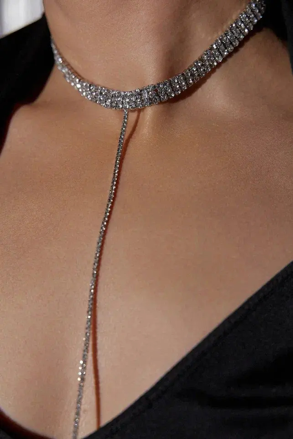 Чокер галстук из прозрачных кристаллов, оттенок серебро