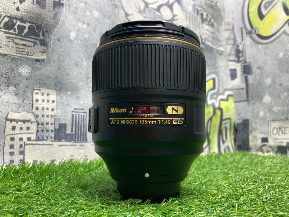 Nikon 105mm 1.4E ED Nikkor AF-S