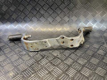 Подножки водительские Suzuki Intruder VS750 VR51A (с кронштейном)