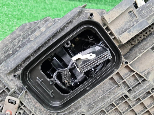 Фара правая Mercedes GLE V167 18-24 Multibeam LED