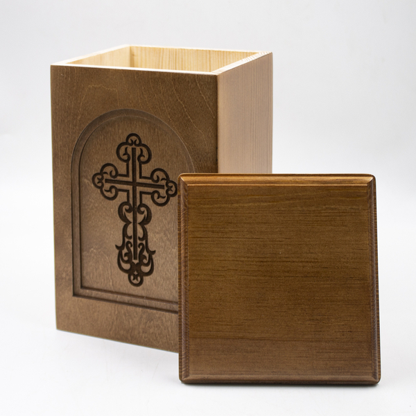 Урна для праха из березы «Арка» с гравировкой крест