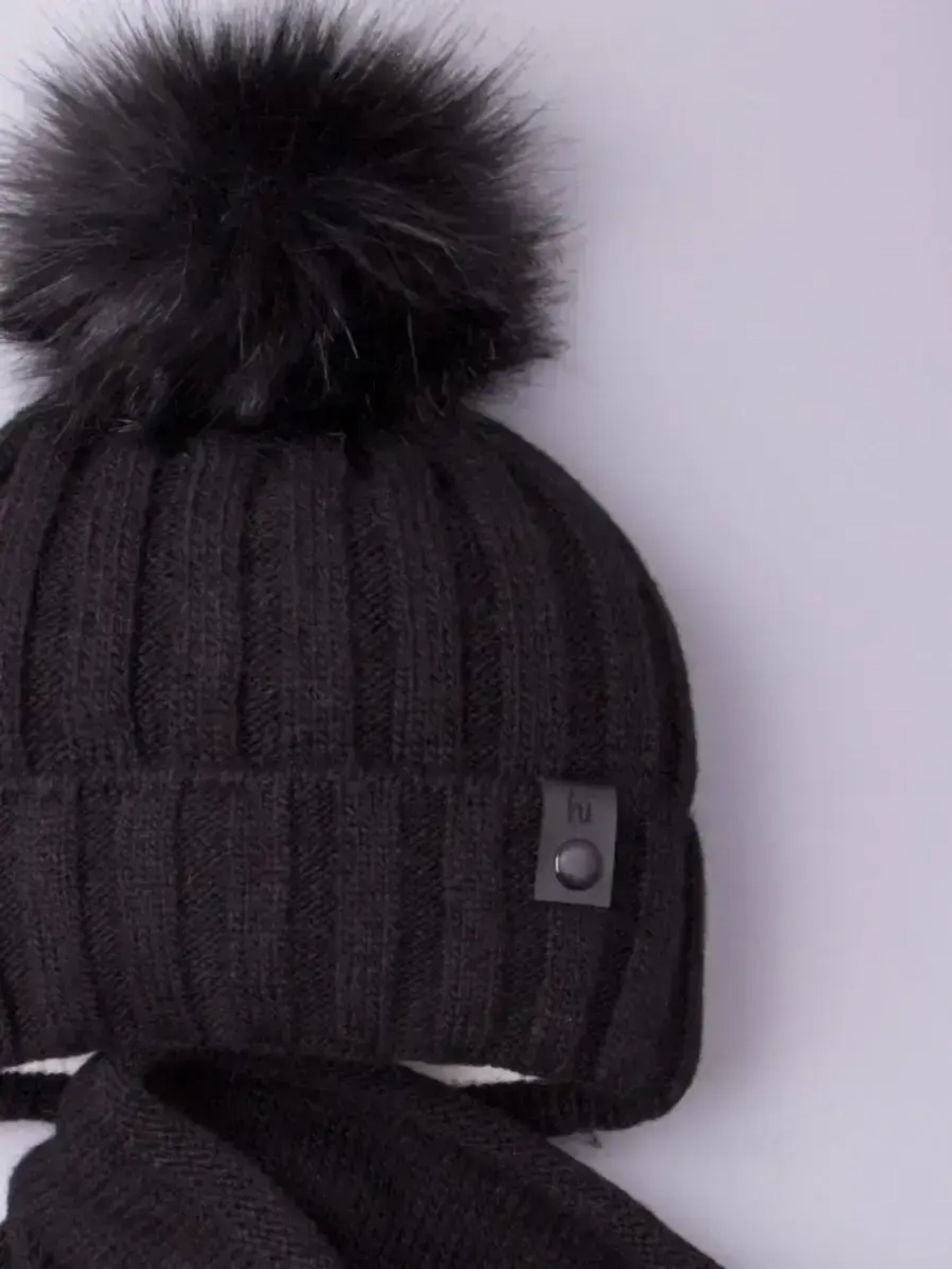 Шапка детская зимняя вязаная с помпоном и снуд