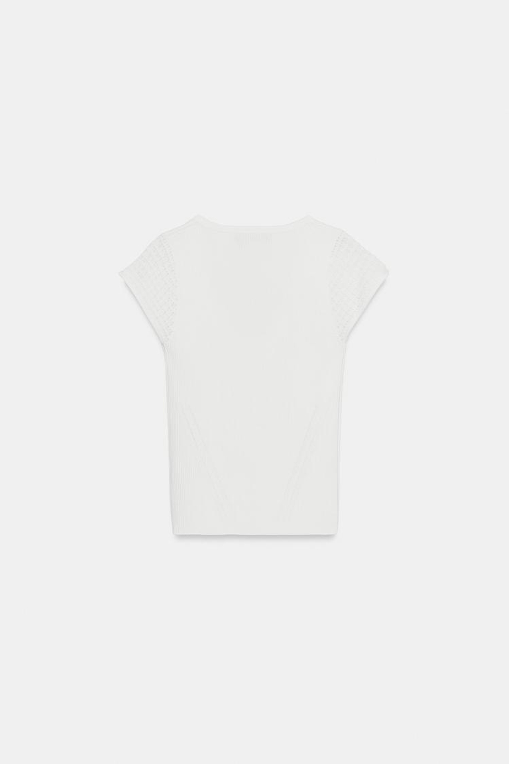 ZARA ТРИКОТАЖНЫЙ ТОП С КОМБИНИРОВАННЫМИ РУКАВАМИ, БЕЛЫЙ