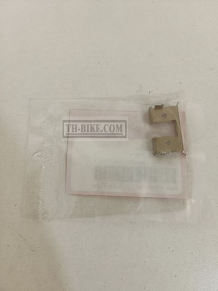 45112-ML7-921. RETAINER