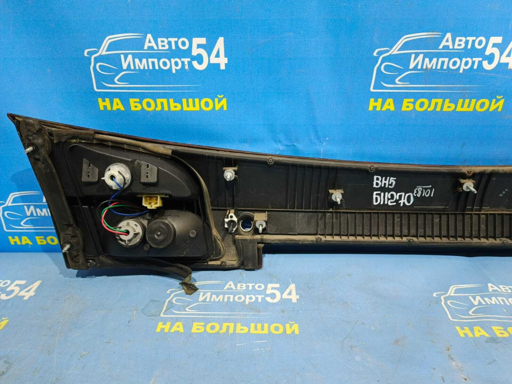 Вставка в багажник центральная SUBARU LEGACY 1998-2003