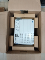Lenze E82EV303K4B201 новое