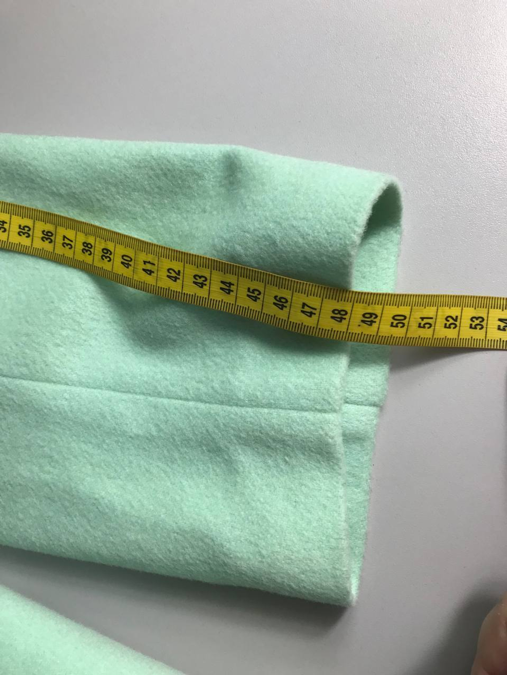 Пальто Parole красивого цвета, визуально на 44 размер