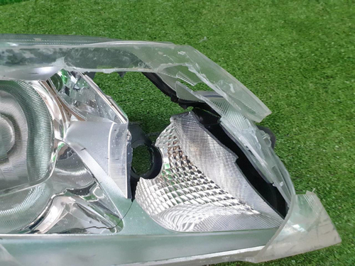 Битая Фара правая Suzuki Vitara 2 (2014-2019) галоген