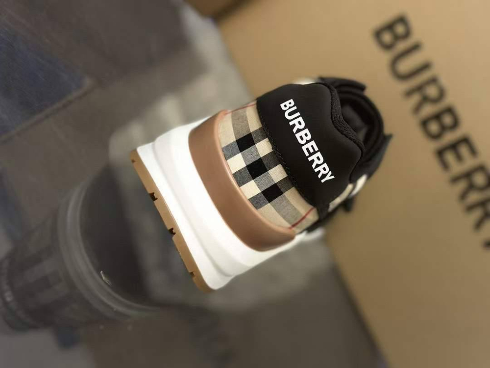 Кроссовки Burberry