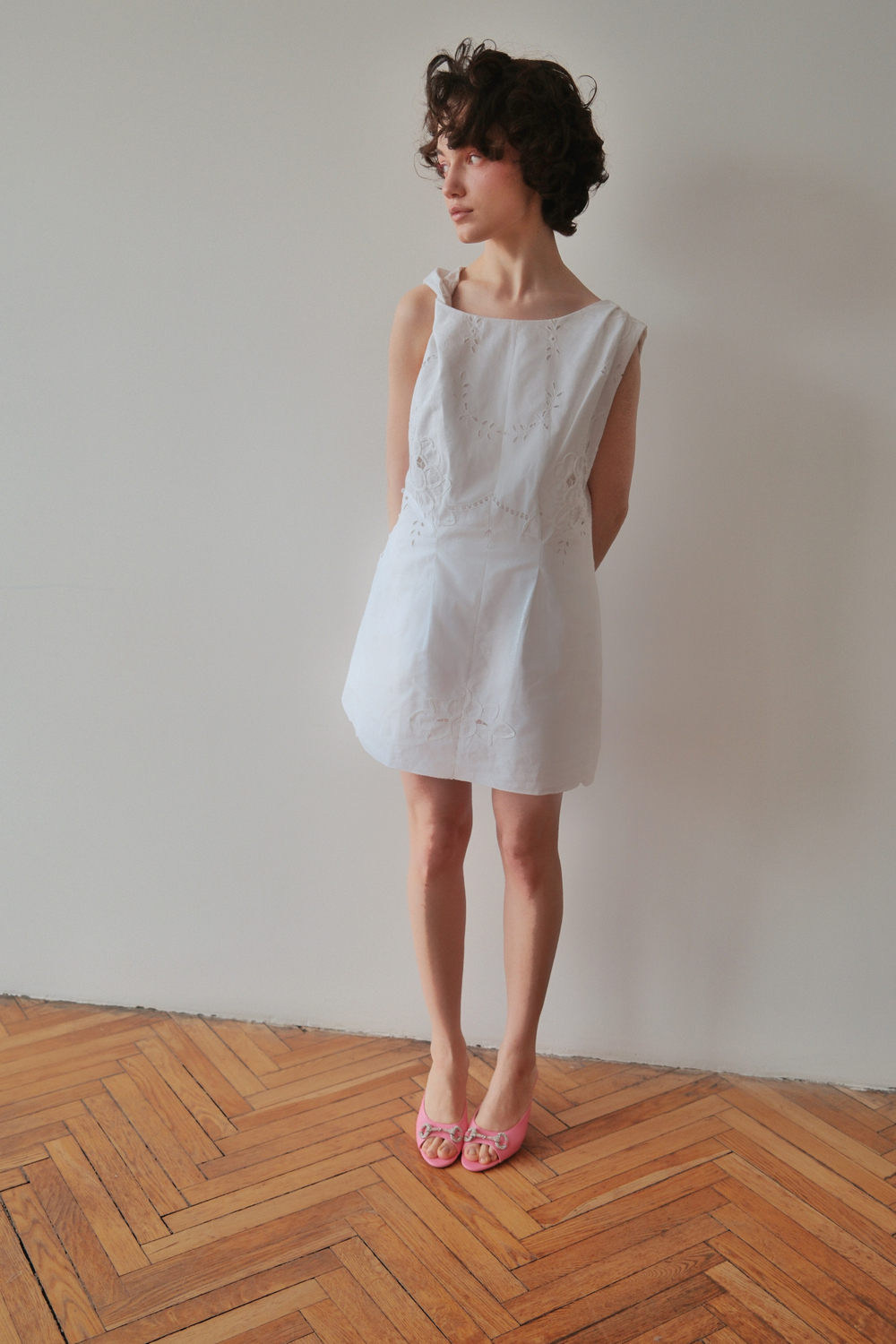 Платье асимметричного кроя