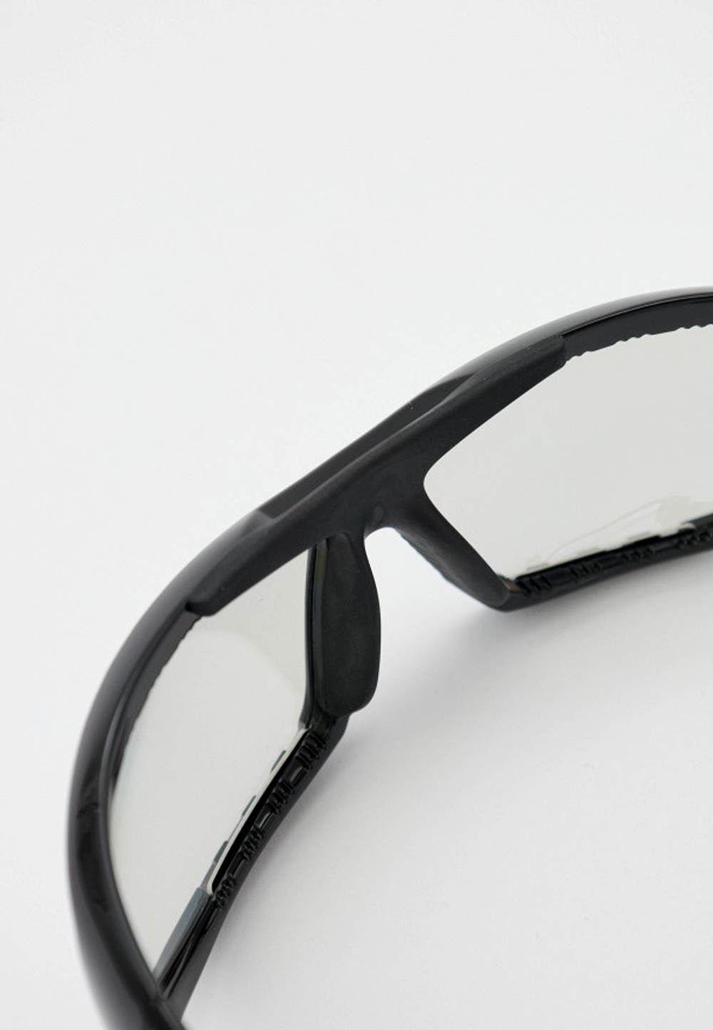 Спортивные очки LiP Surge / Gloss Black - Black / PC Photochromic / ecLiPse Series ML Silver Smoke AF Lens