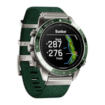 Спортивные часы Garmin MARQ Golfer (Gen 2), нейлоновый ремешок цвета «сосновый лес», силиконовый ремешок цвета «сосновый лес» Безель из титана и керамики, корпус из титана, AMOLED-дисплей с куполообразным сапфировым стеклом. Нейлоновый ремешок жаккардовог