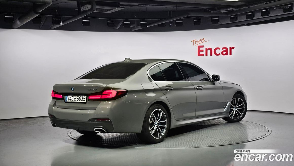 BMW 5 Series (G30) 523d M Sports (11.2020)