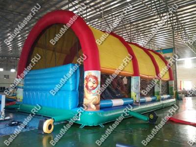 Коммерческий надувной батут "Зверята с крышей 2" 11*7*6 м