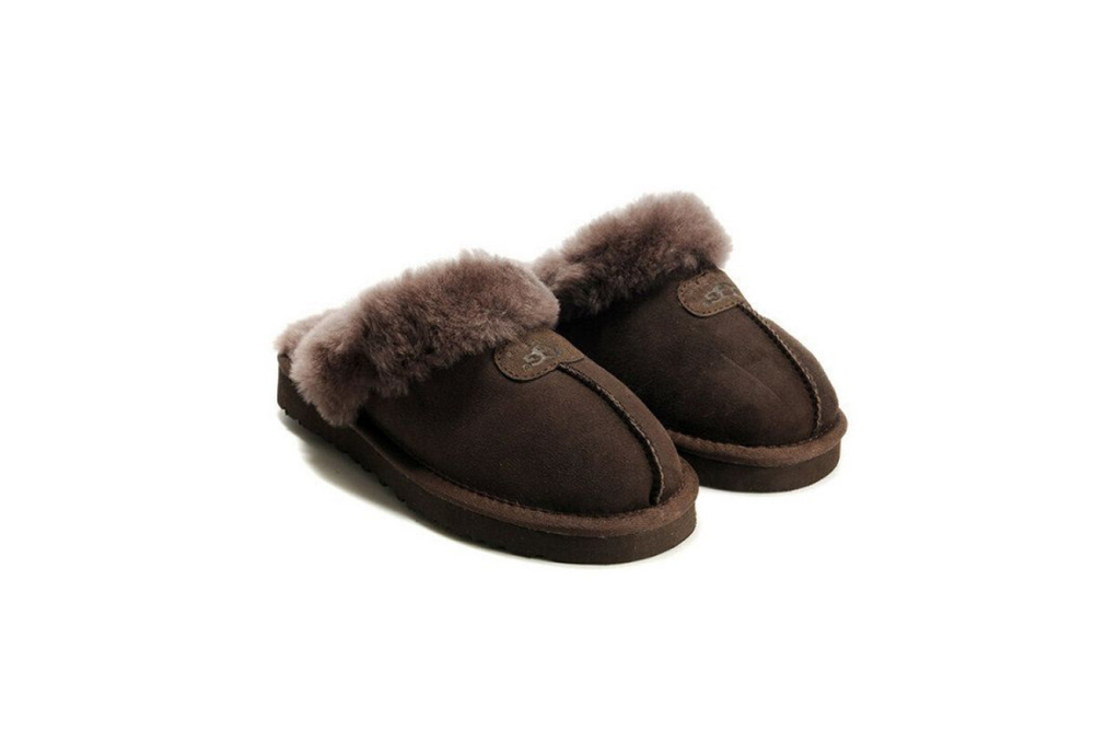 UGG Slippers Scufette Chocolate