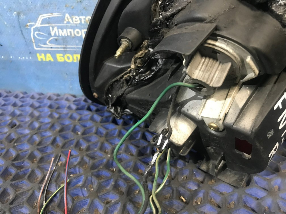 Стоп правый NISSAN PULSAR 1999