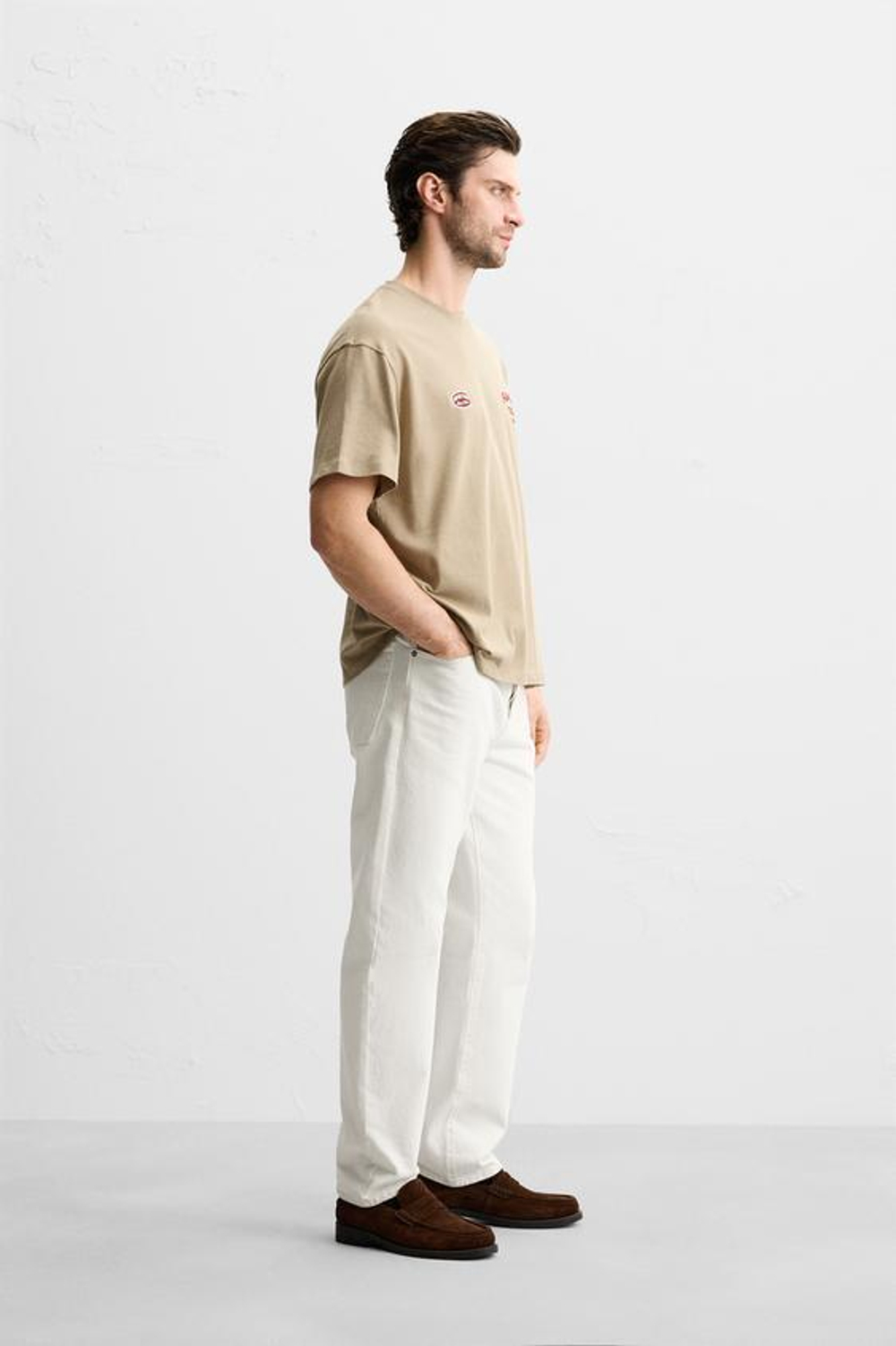 ZARA ФУТБОЛКА С КОНТРАСТНОЙ ВЫШИВКОЙ, ТЕМНЫЙ РЫЖЕВАТО-КОРИЧНЕВЫЙ