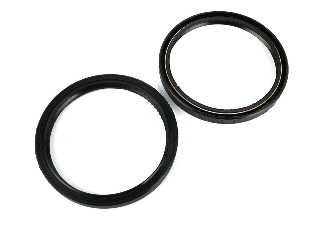 Сальник 137х160-2.2 а/м УРАЛ 375 ступицы (NBR) Балаково