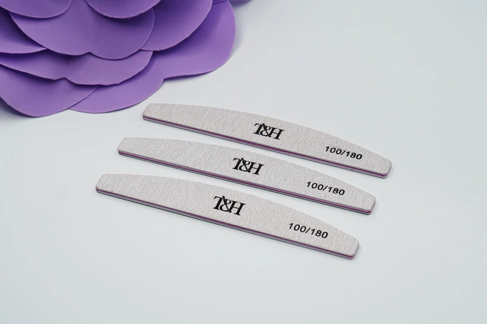 Пилка для ногтей T&H 100/180