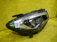 Битая Фара правая Mercedes CLA C117 (2016-2019) LED