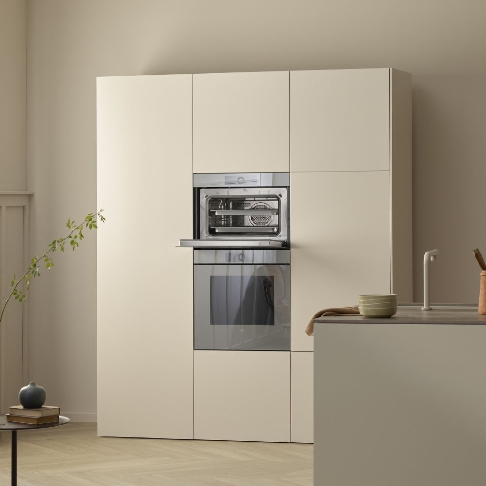 Паровой шкаф V-ZUG CombiSteamer V6000 45M PowerSteam AutoDoor черное стекло CSM6T-23047