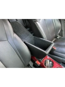 Подлокотник Ниссан Жук (2010-2020)