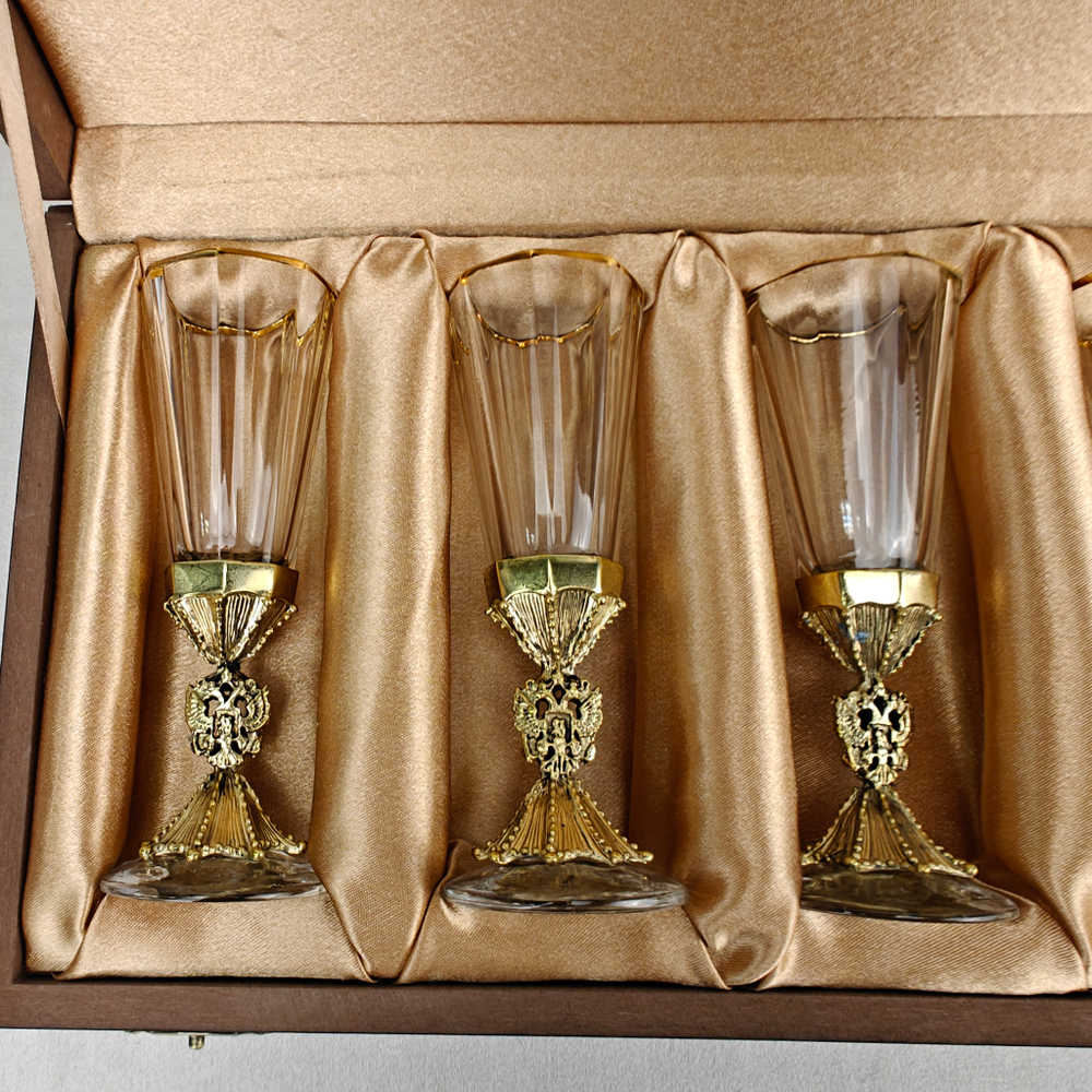 Набор из 6-ти лафитников "Герб России" в деревянном футляре