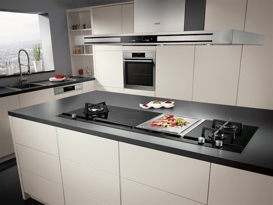 Газовая варочная панель AEG HC 412000 GB