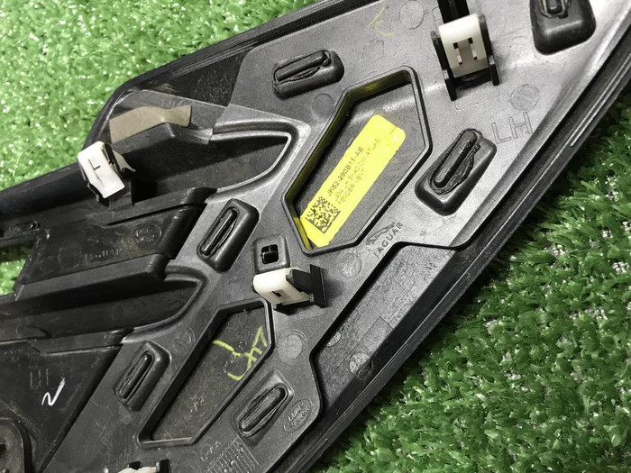 Накладка крыла передняя Range Rover Sport 2 17-22