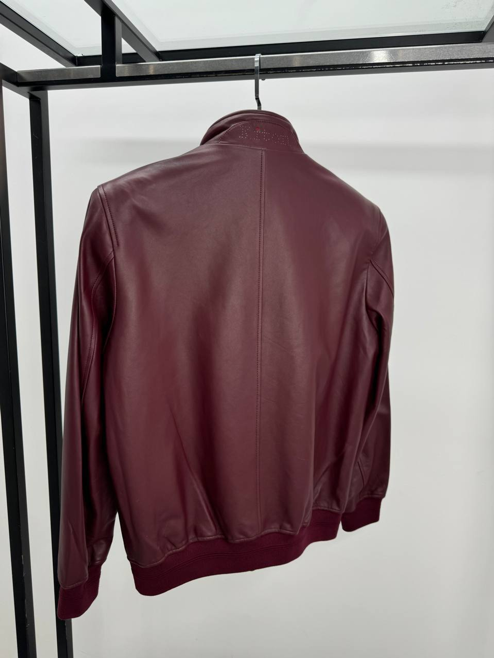 Кожаная куртка Kiton