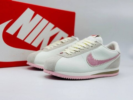 Kроссовки Nike Cortez