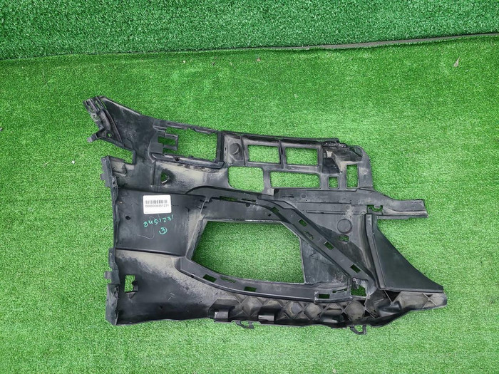 Кронштейн бампера левый BMW 8er G14 18-22 M-paket