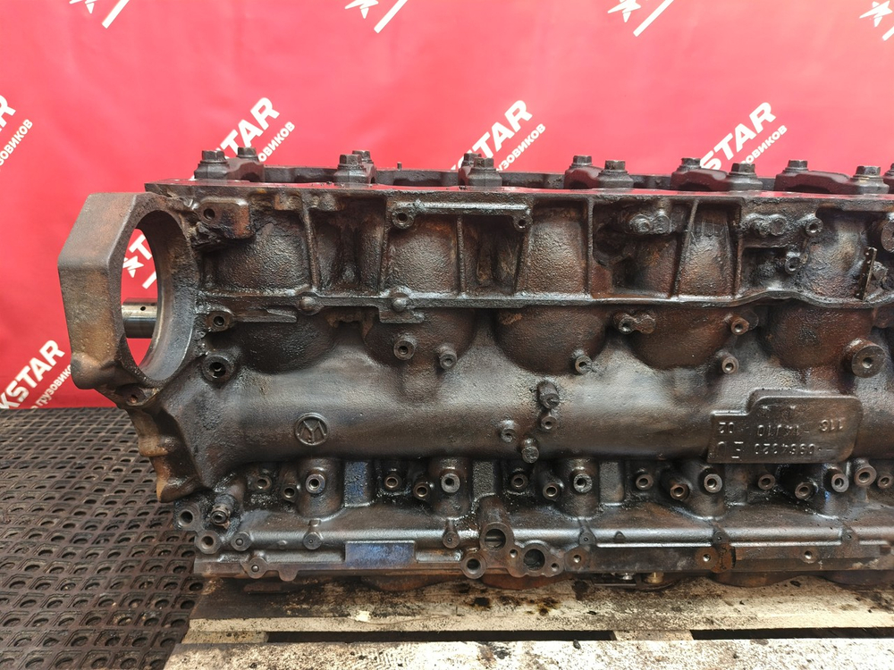 Блок цилиндров двигателя MX340U1 EURO-5