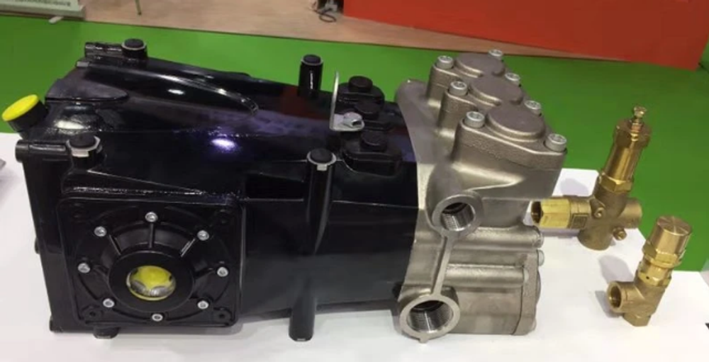 GF40-169 - Плунжерный насос, расход 169 л/мин, давление до 12 МПа