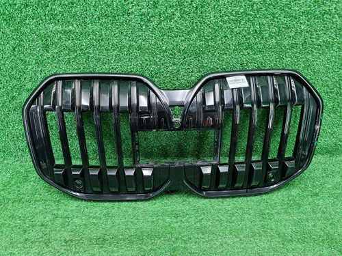 Решетка радиатора BMW 7er G70 (2022-н.в.)
