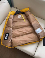Безрукавка Moncler