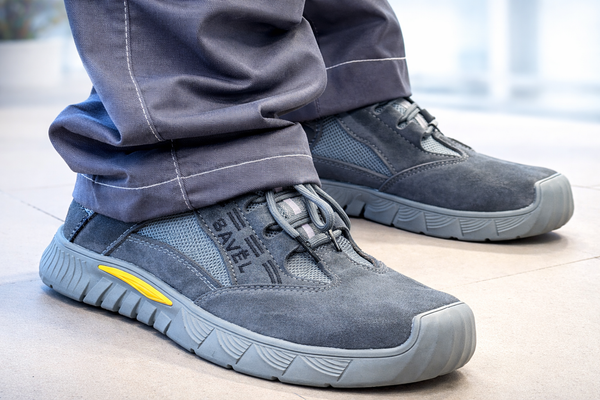 Кроссовки с композитным подноском Кроссовки с композитным подноском