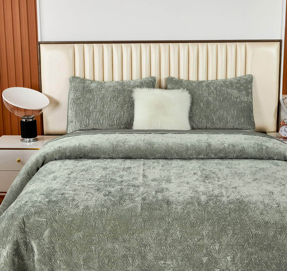 Покрывало 240x260 Sofi De MarkO Розалин изумрудно-зеленое