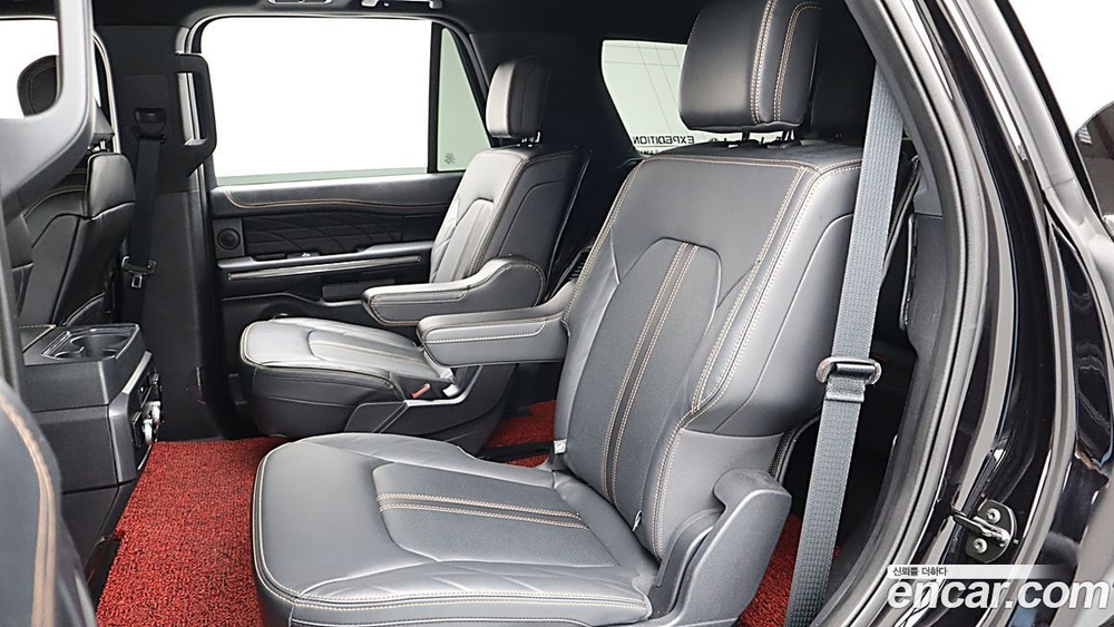 Ford Expedition Platinum 4WD (12.2022)